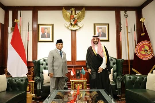 Menhan Arab Bertemu Prabowo Bahas Perkuat Kerjasama Pertahanan