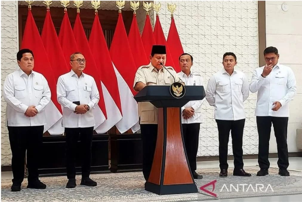 Presiden Prabowo Minta Zulhas Jaga Harga Sembako Nggak Naik sampai Lebaran 