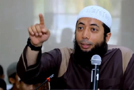 ustaz khalid basalamah