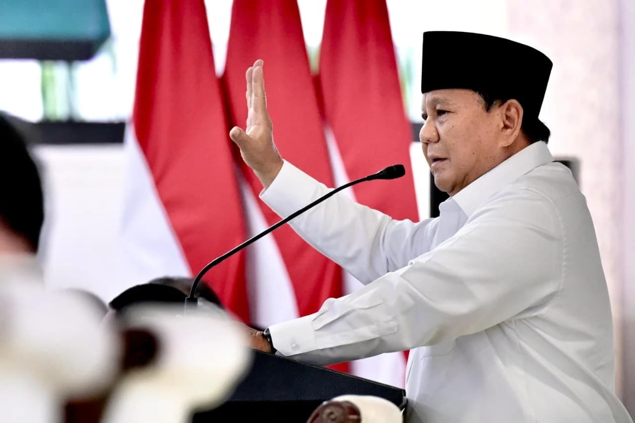Dunia Bisa Krisis Pangan, Presiden Prabowo Ingin Indonesia Tetap Mampu Memberi Makan Rakyatnya!

Swasembada bukan sekadar soal hasil panen. Ini tentang memastikan kebutuhan keluarga Indonesia tetap terpenuhi ketika dunia menghadapi ketidakpastian.