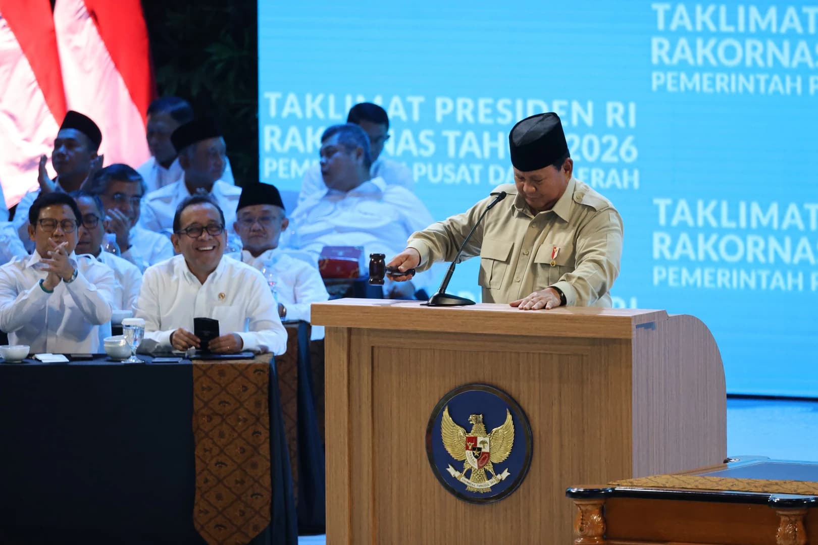 Presiden Prabowo menyampaikan harapan agar lingkungan yang bersih dan tertata dapat menjadi fondasi bagi peningkatan kualitas hidup masyarakat, penguatan sektor pariwisata, serta perbaikan kesehatan publik. Lingkungan yang terjaga dinilai mencerminkan kemajuan bangsa dan komitmen terhadap pembangunan berkelanjutan.