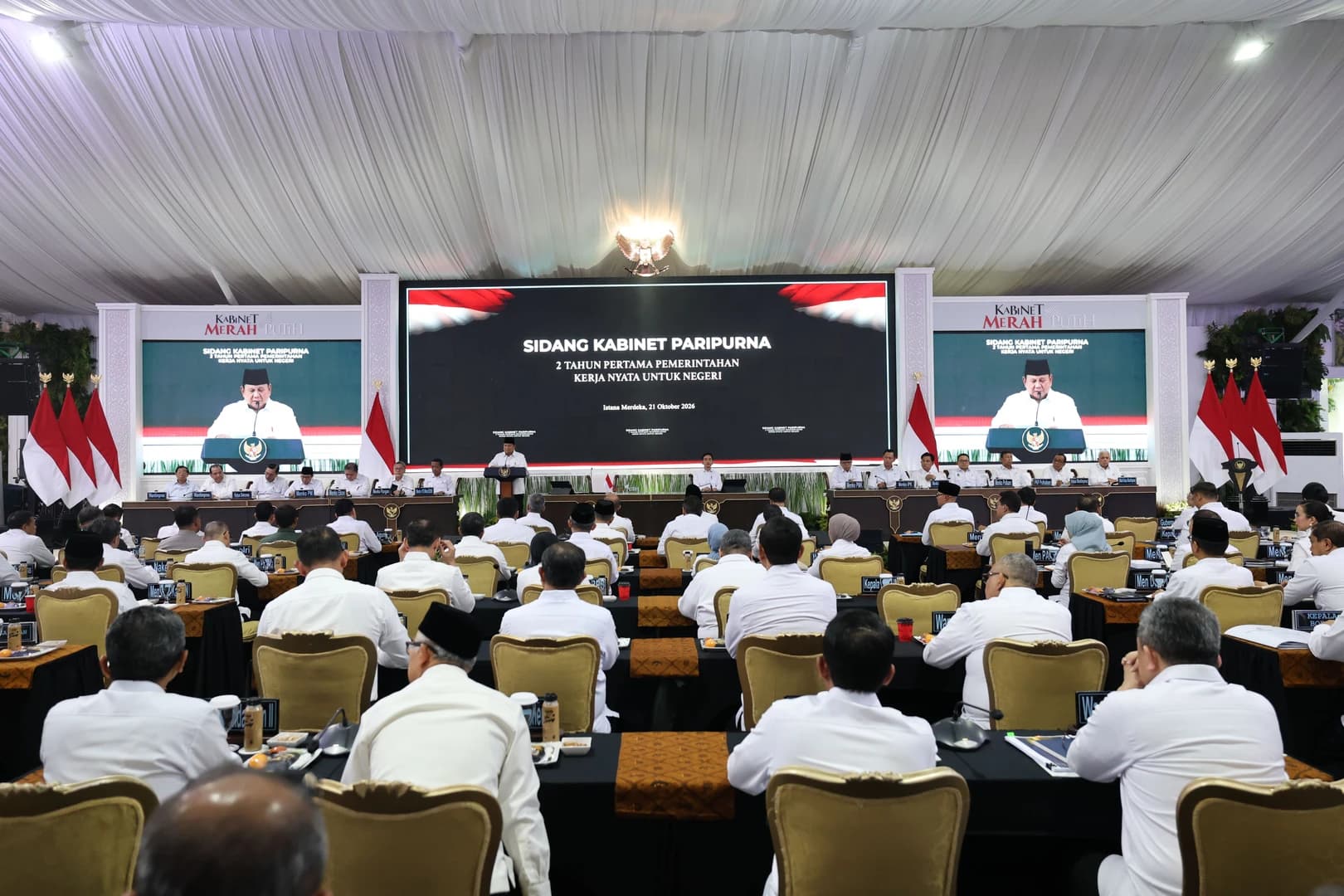 Presiden Prabowo Intruksikan Usut Tuntas Penyebab Karhutla dalam sidang Kabinet Paripurna, Istana Negara. Jakrta